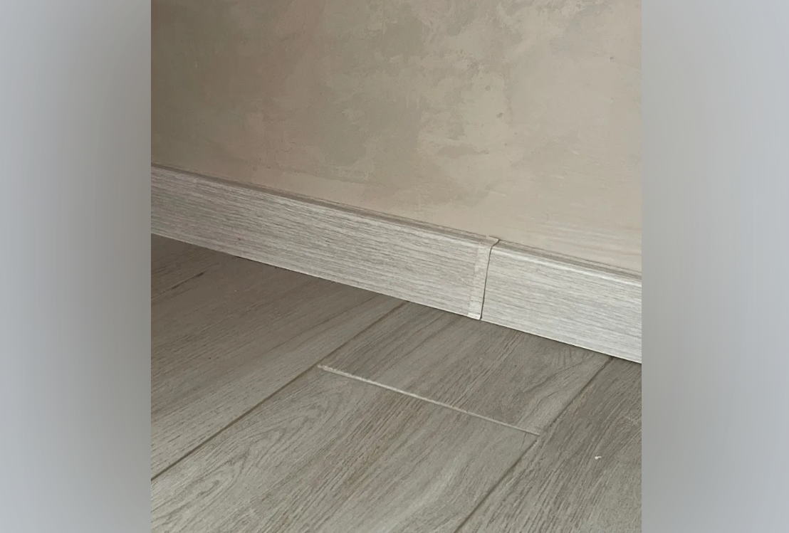 Плинтус ПВХ Волшебная палочка 70мм Home 2,2м 7006