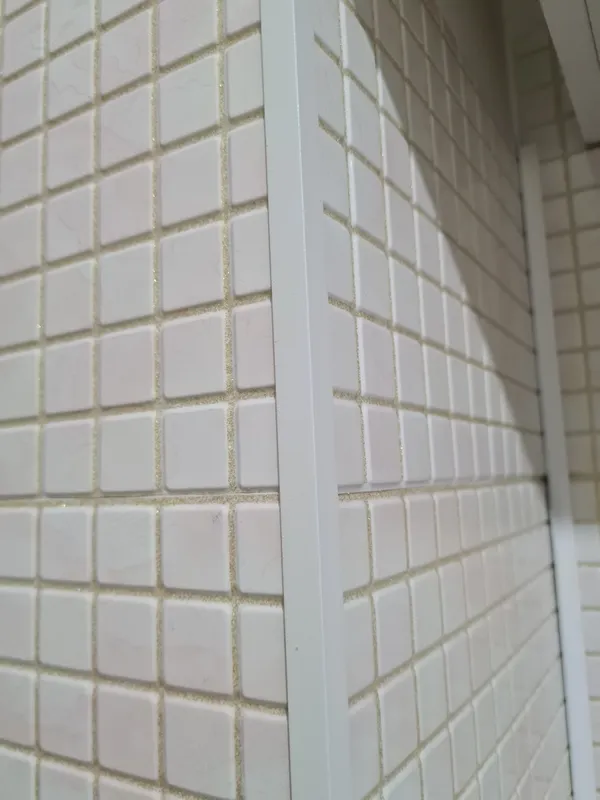 Угол наружный алюминиевый УО 04-27.2700.020