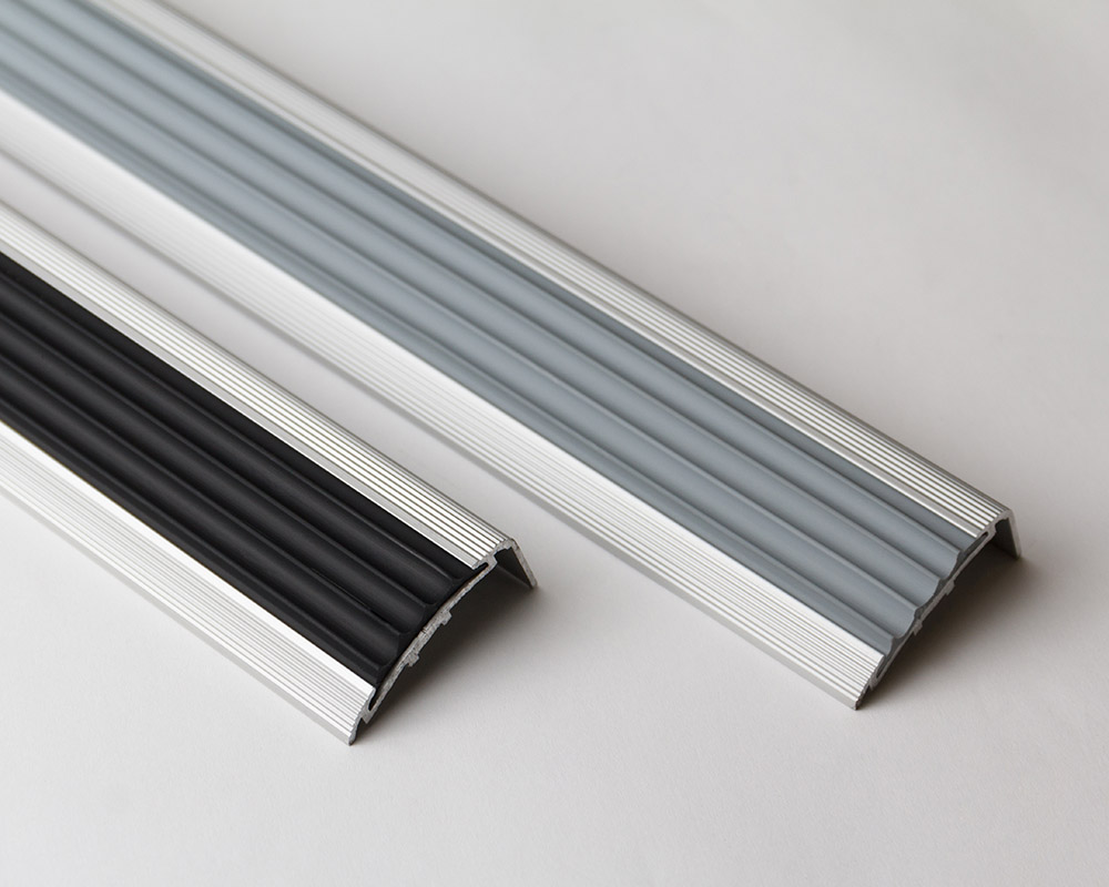 Порог угловой ПУ 71.1800.03 Шоколад