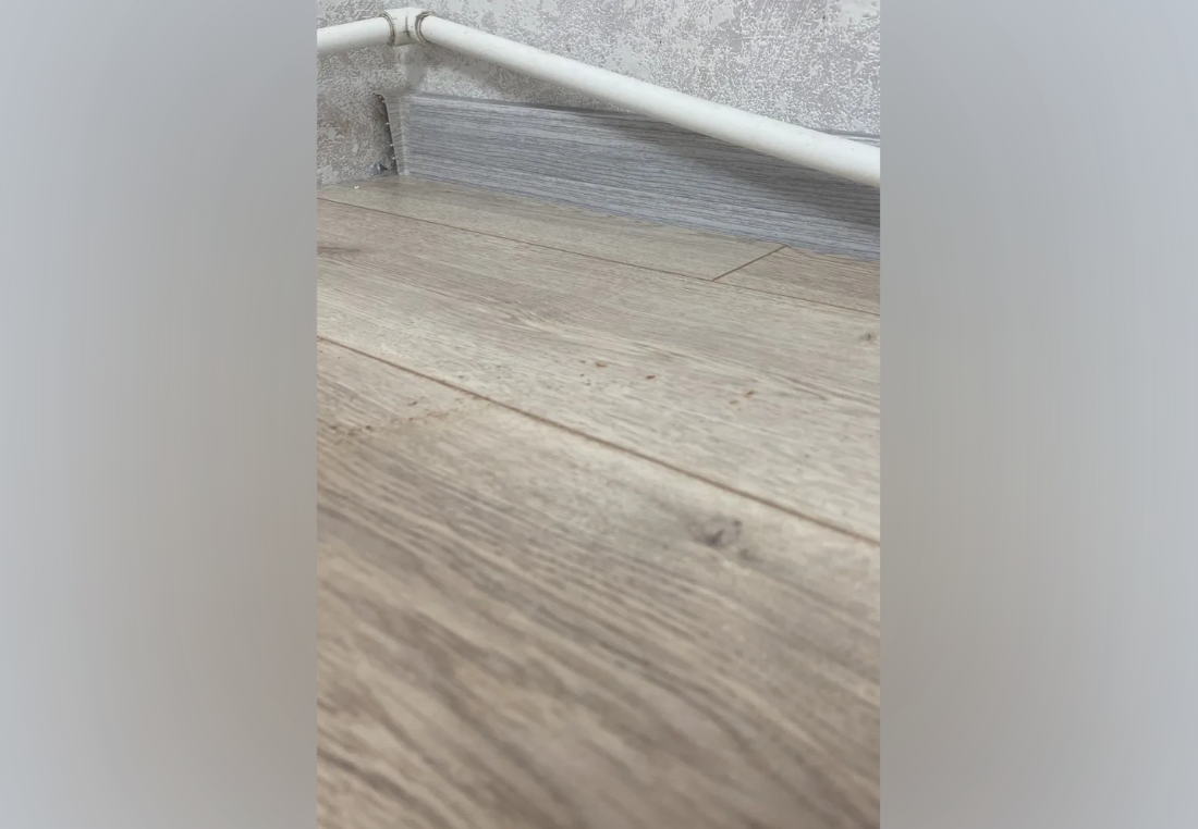 Плинтус ПВХ Волшебная палочка 70мм Home 2,2м 7015