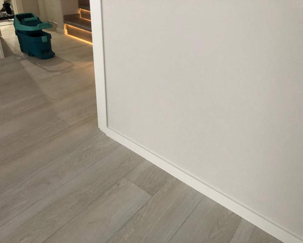 Плинтус ХДФ Dollken Cubu Flex Life XL 80 мм х 2,5 м 5012 Белый