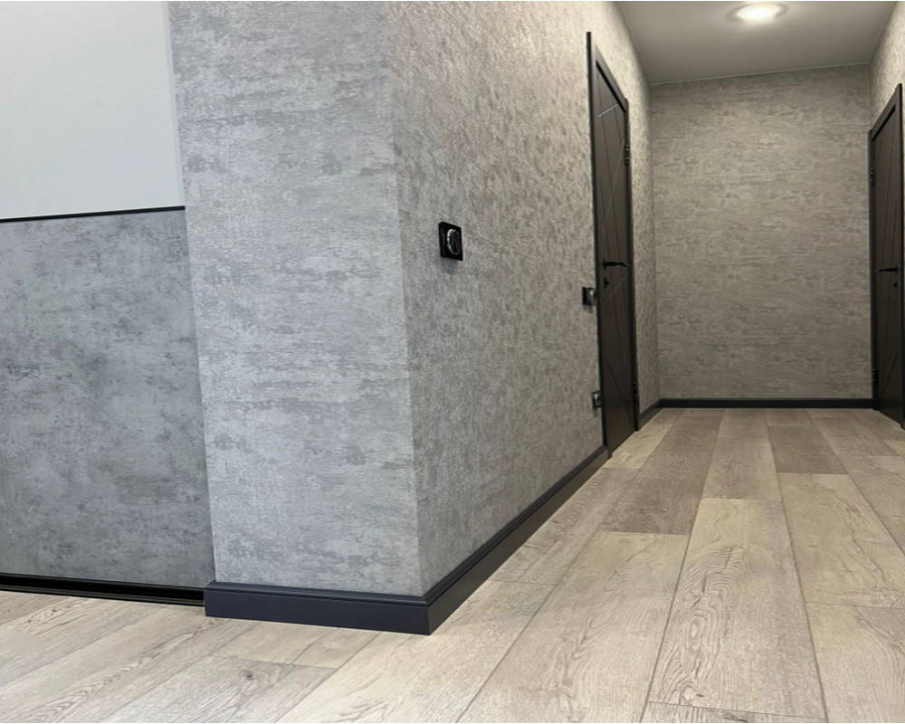 Плинтус из полистирола высокой плотности NMC Wallstyl FO1 Белый