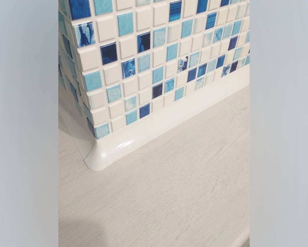 Плинтус для столешниц гладкий Алюминий 25*25мм 3,05м. Белый