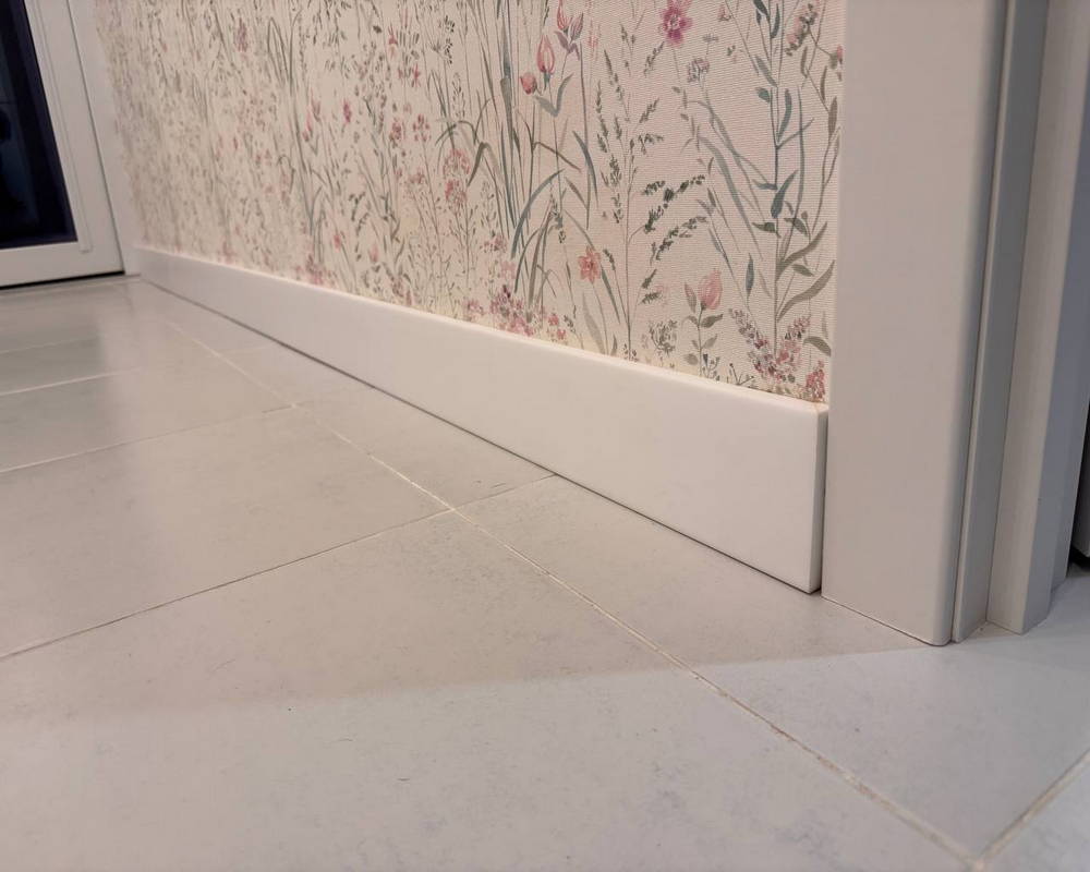 Плинтус NMC IL11 Wallstyl 80*23*2000. Окраска включена в стоимость