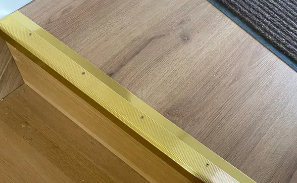 Порог угловой ПУ 04.1800.095 Дуб венге