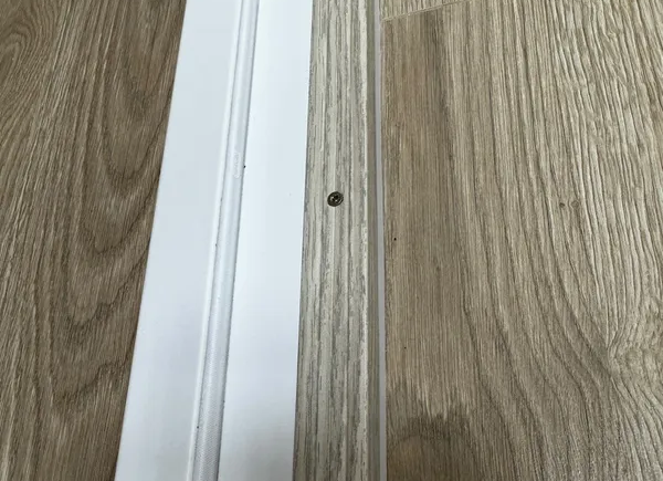 Порог угловой ПУ 03.900.042л Шампань