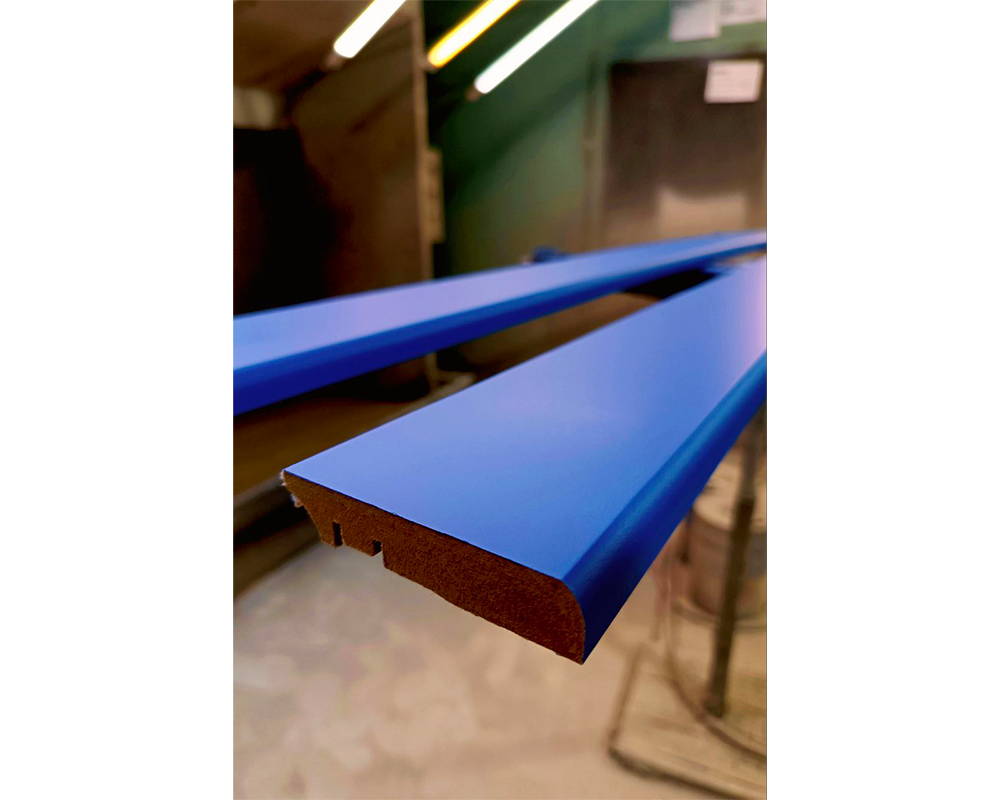 Плинтус МДФ ХАННАХОЛЗ 100401 100мм 2,4м. Окраска включена в стоимость