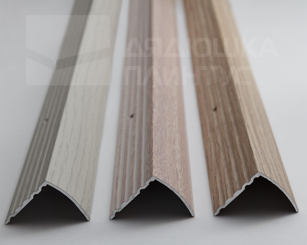 Порог угловой ПУ 04.2700.292 Вишня