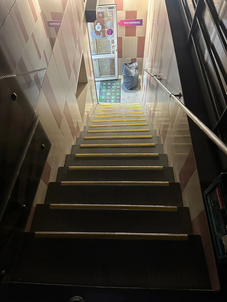 Порог угловой ПУ 07.1800.01л Серебро