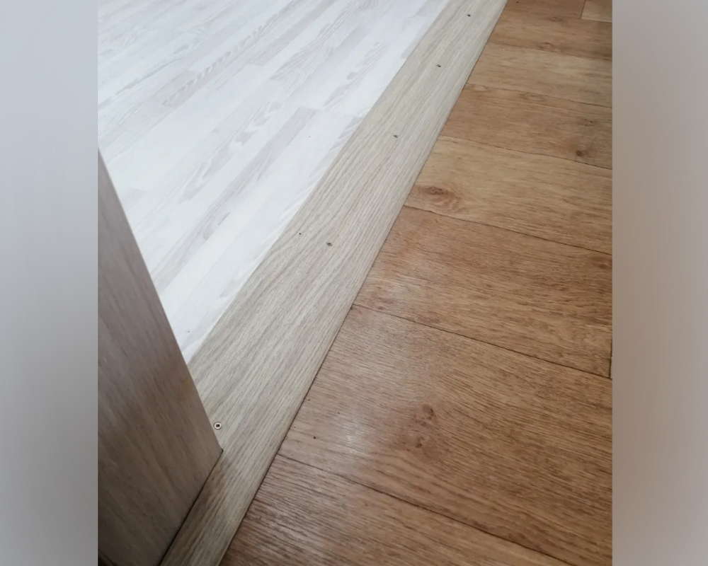 Порог одноуровневый ПС 07-1.2700.059 2,7 м Бетон скай