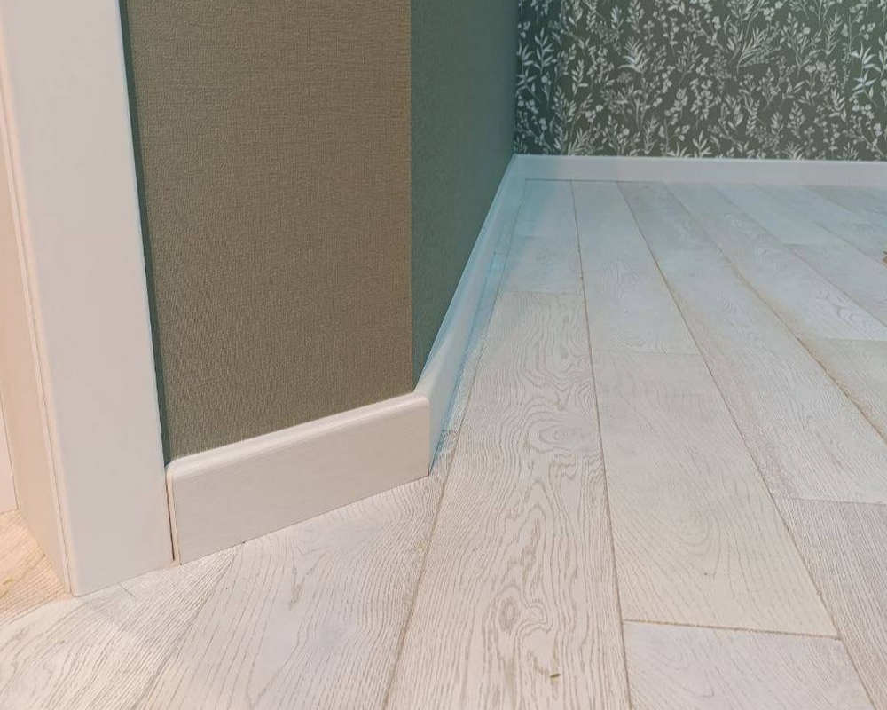 Плинтус МДФ Лука Пл 80МДФ.2700.Point line 24016