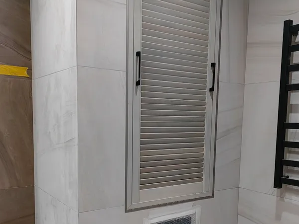 Угол декоративный Уп 04-27.2700.559 (15х15 мм)