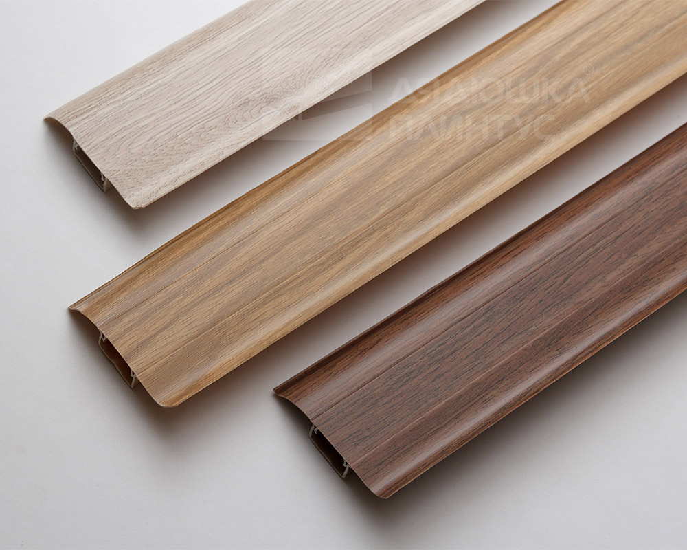 Плинтус ПВХ Идеал Классик 70мм 2,2м 001 Белый