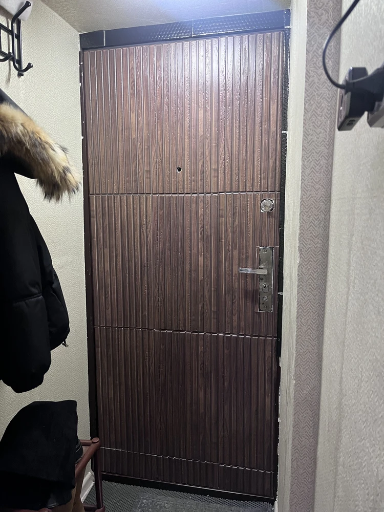 Панель самоклеящаяся 3D RAIL ПВХ 280*600мм 10шт/уп Планка палисандр. Цена указана за 1,68 м²