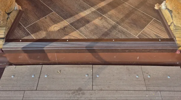 Порог угловой MSC 54*41.900.106 Ясень белый