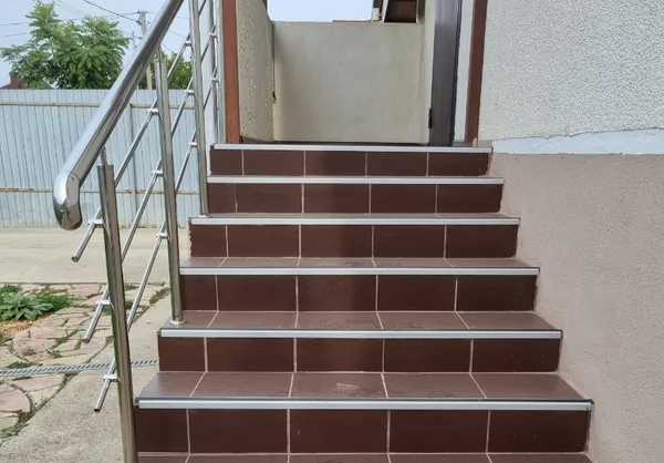 Порог угловой ПУ 07.900.001ч Алюминий