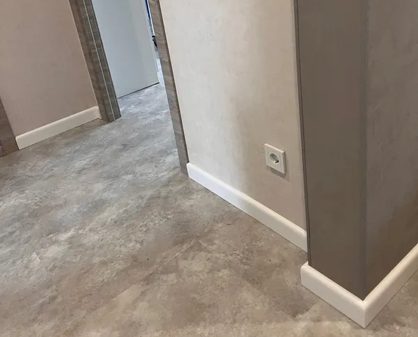 Угол декоративный Уп 12-27.2700.559 (30х30 мм)