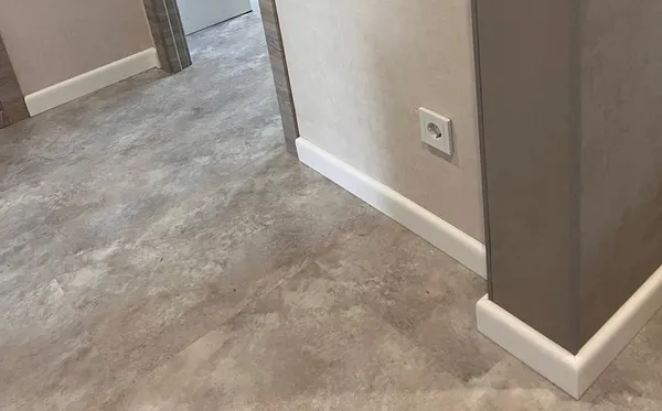 Угол декоративный Уп 04-27.2700.556 (15х15 мм)