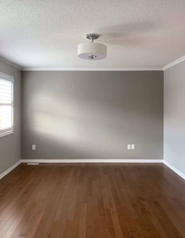 Молдинг из полистирола высокой плотности HI WOOD TR20 20мм х 20мм х 2,0м.